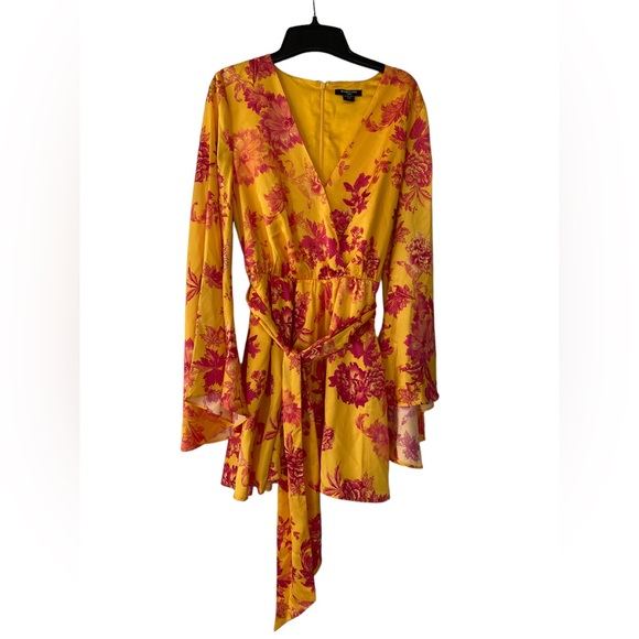 Marciano Silky V-neck Romper with Bell Sleeves - Size S - Picture 6 of 11